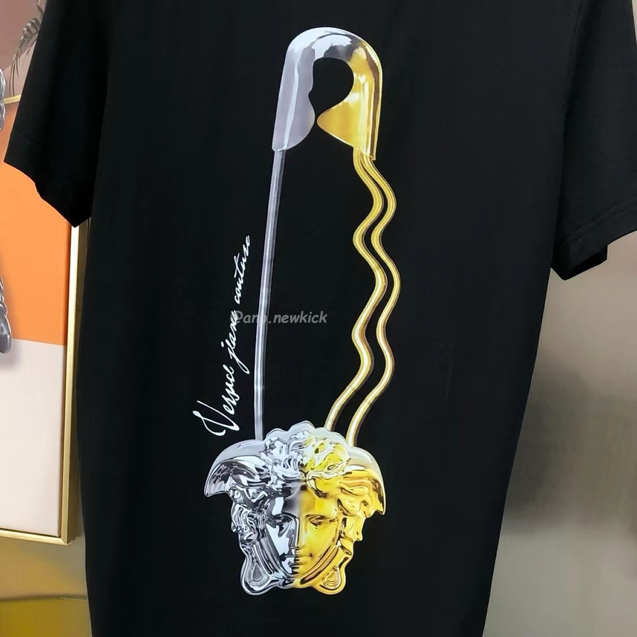 Versace Pattern Medusa Logo Printed Cotton T Shirt (7) - newkick.vip